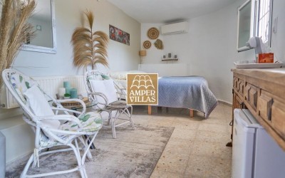  Cozy villa with lovely views of the sea and Altea.